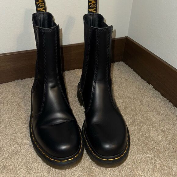 Dr. Martens Black Chelsea smooth 2976 HI NEW SZ 7 men/8 women’s (DISCONTINUED) - Picture 5 of 9